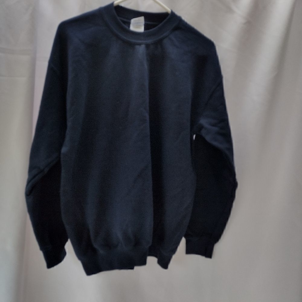 Gildan crew neck sweatshirt 